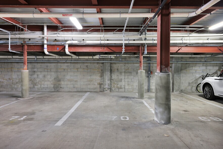 More Photos Of 701 Market St, Saint Augustine Loft Creative Space For Sale