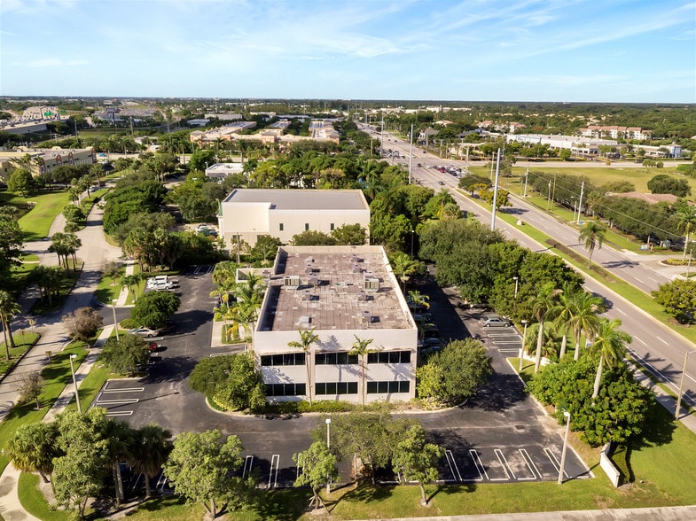 More Photos Of 900 NW 17th Ave, Delray Beach Medical For Sale
