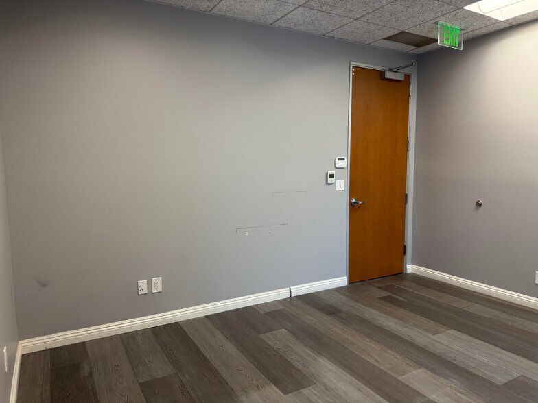 More Photos Of 144 N Glendale Ave, Glendale Office For Lease