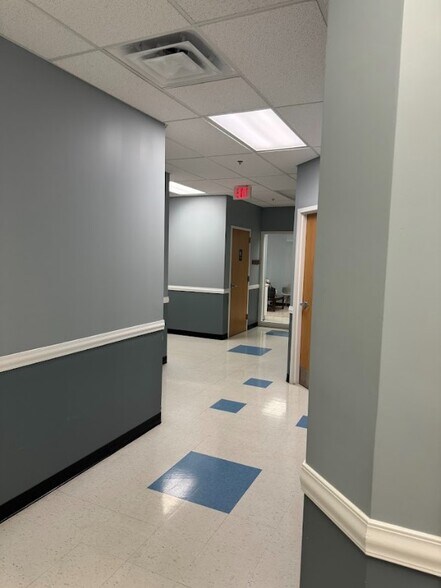More Photos Of 645 Roy Wilkins Ave, Louisville Medical For Lease