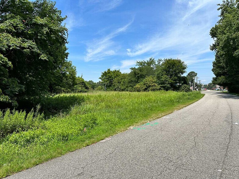 More Photos Of 2015 Pembroke Ave, Hampton Land For Sale