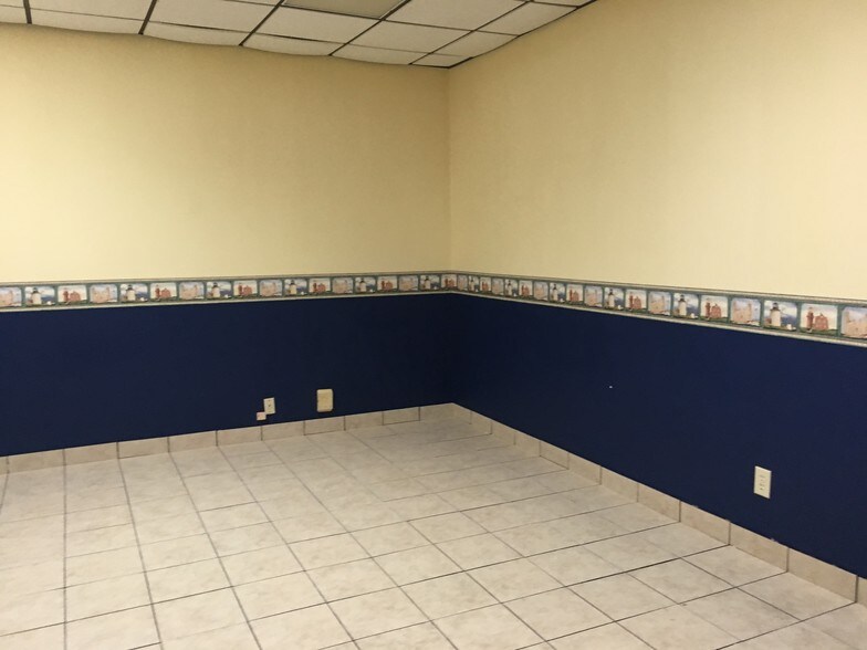 More Photos Of 11001 Fondren Rd, Houston Freestanding For Lease