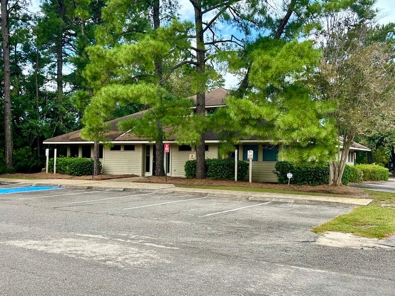 More Photos Of 8028 Myrtle Trace Dr, Conway Medical For Lease