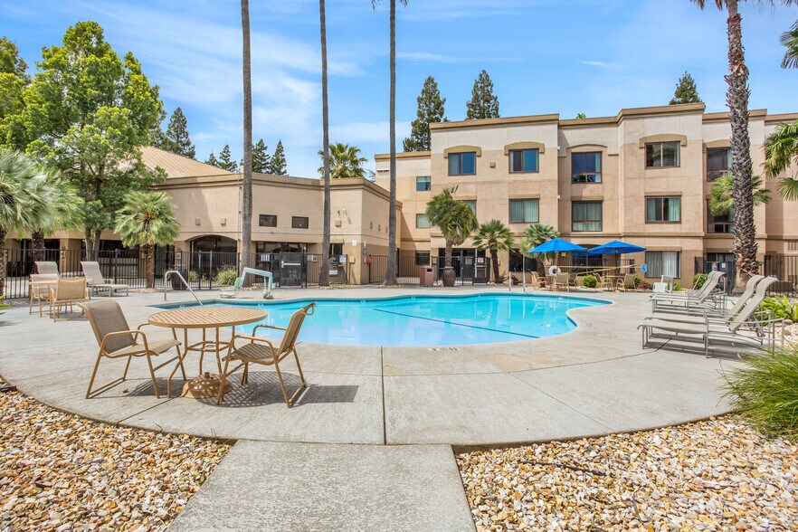 More Photos Of 11260 Point East Dr, Rancho Cordova Apartments For Sale