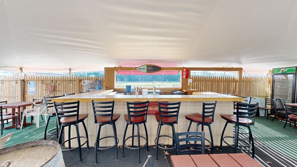 More Photos Of 695 Lisbon St, Lisbon Restaurant For Sale