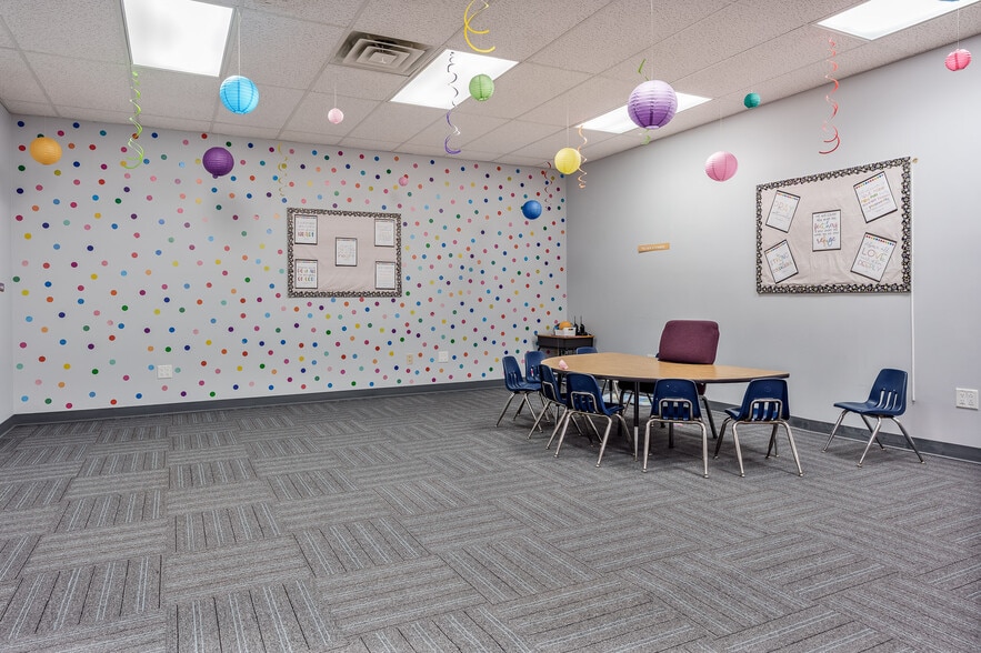 More Photos Of 4312 20th St, Rockford Religious Facility For Sale