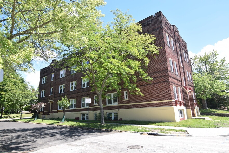 More Photos Of 1933 Lee Rd, Cleveland Apartments For Sale