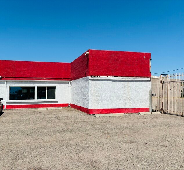 More Photos Of 1552 E Main St, Mesa Light Distribution For Lease