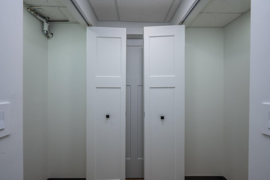 More Photos Of 3830-3824-M-139 Saint Joseph, MI 49085, Saint Joseph Medical For Sale