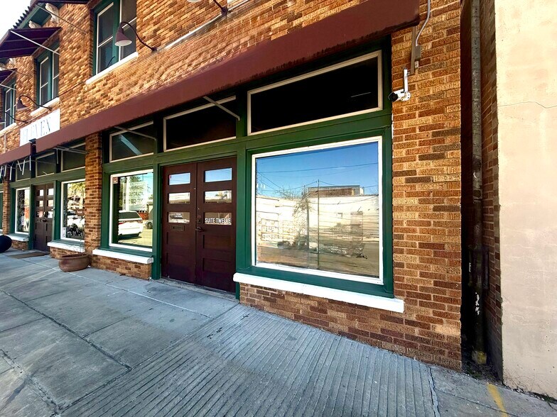 More Photos Of 123 W Defee Ave, Baytown Apartments For Lease