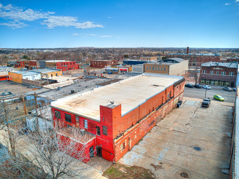 More Photos Of 217-219 SW 25th St, Oklahoma City Bar For Sale