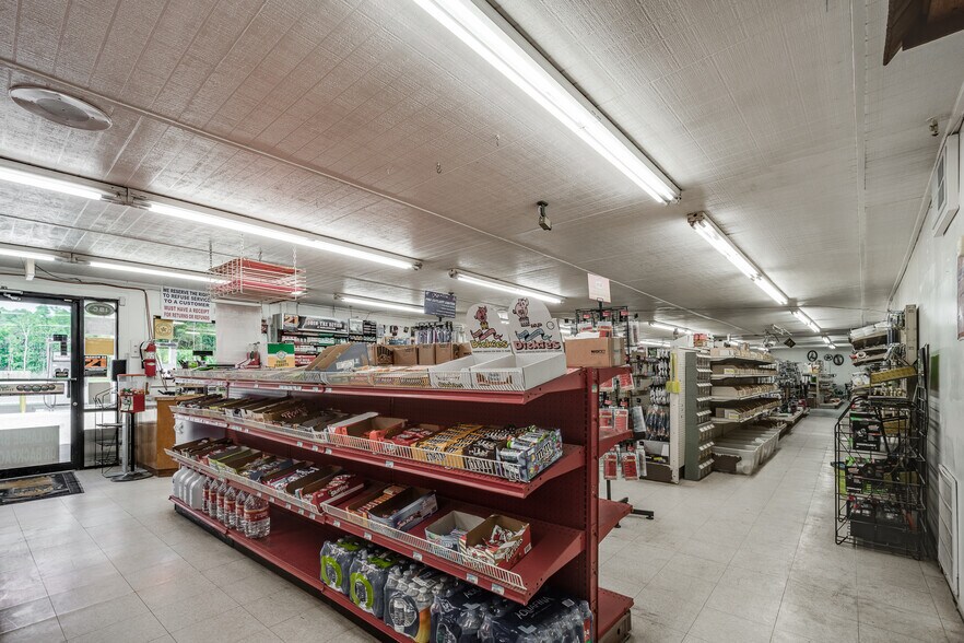 More Photos Of 17186 Highway 321, Dayton Storefront Retail Office For Sale