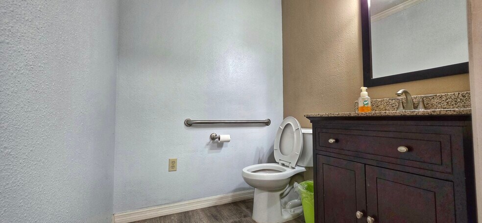 More Photos Of 2323 Curlew Rd, Dunedin Medical For Sale