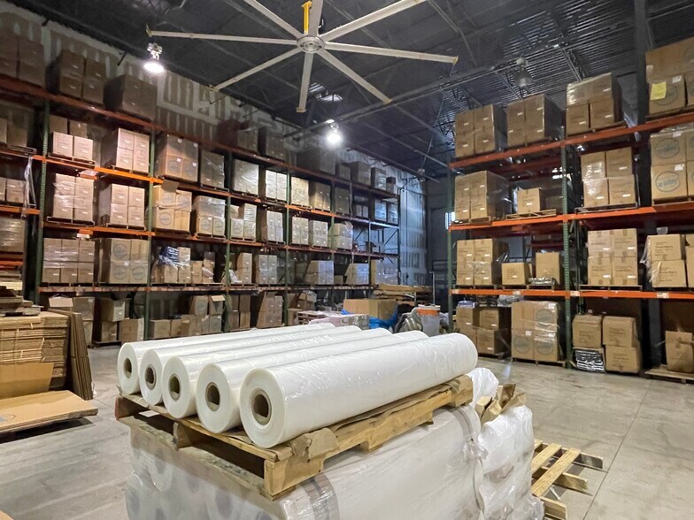 More Photos Of 11600 NW 173rd St, Alachua Warehouse For Lease