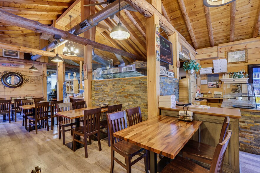 More Photos Of 121 Main Ave, Hawley Restaurant For Lease