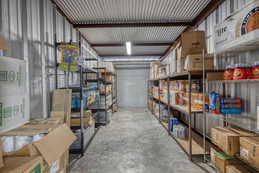 More Photos Of 49 Encino Dr, Concan Convenience Store For Sale