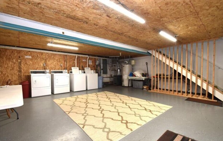 More Photos Of 517 E Monroe St, Metamora Multifamily For Sale