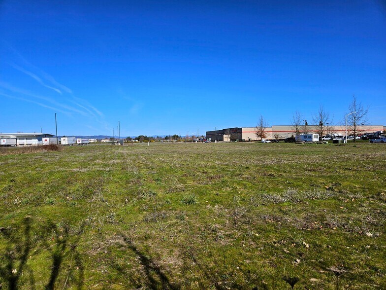 More Photos Of 460 Federal Way, Central Point Land For Sale