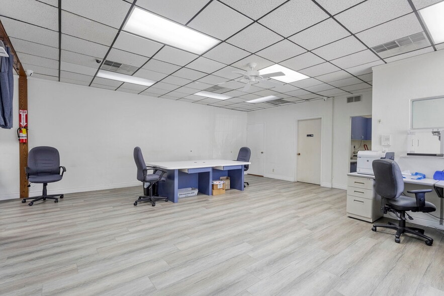 More Photos Of 706 N Diamond Bar Blvd, Diamond Bar Office For Sale