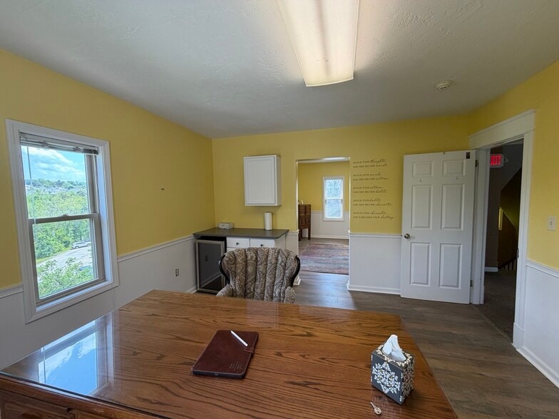 More Photos Of 435-437 S Maple Ave, Greensburg Office For Sale
