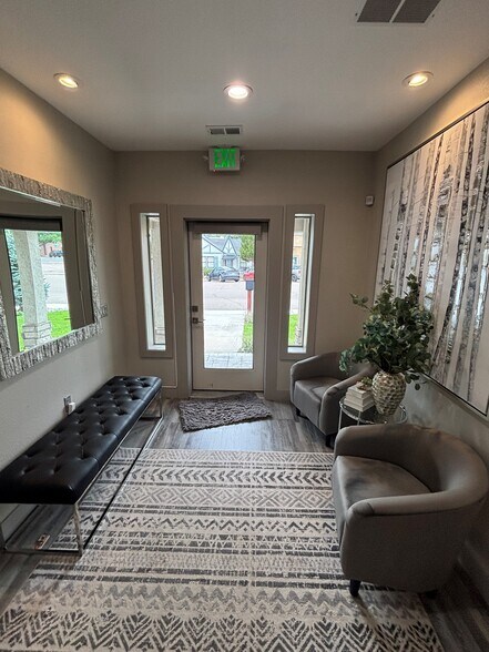 More Photos Of 515 Jerry St, Castle Rock Office For Sale