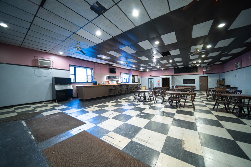 More Photos Of 418 S Front St, New Bedford Warehouse For Sale