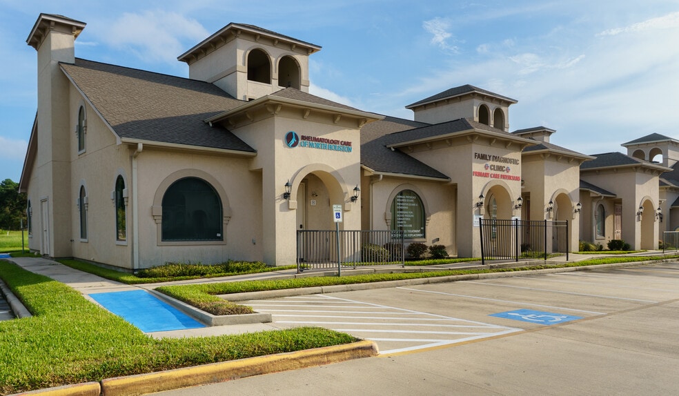 More Photos Of 13688 Breton Ridge St, Houston Medical For Sale