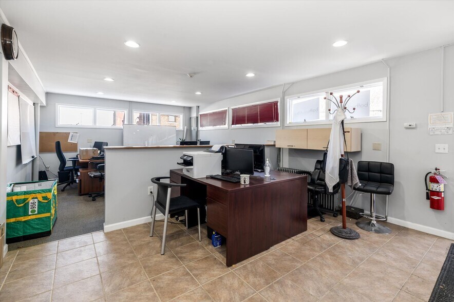 More Photos Of 12 Orchard St, Teaneck Office For Lease