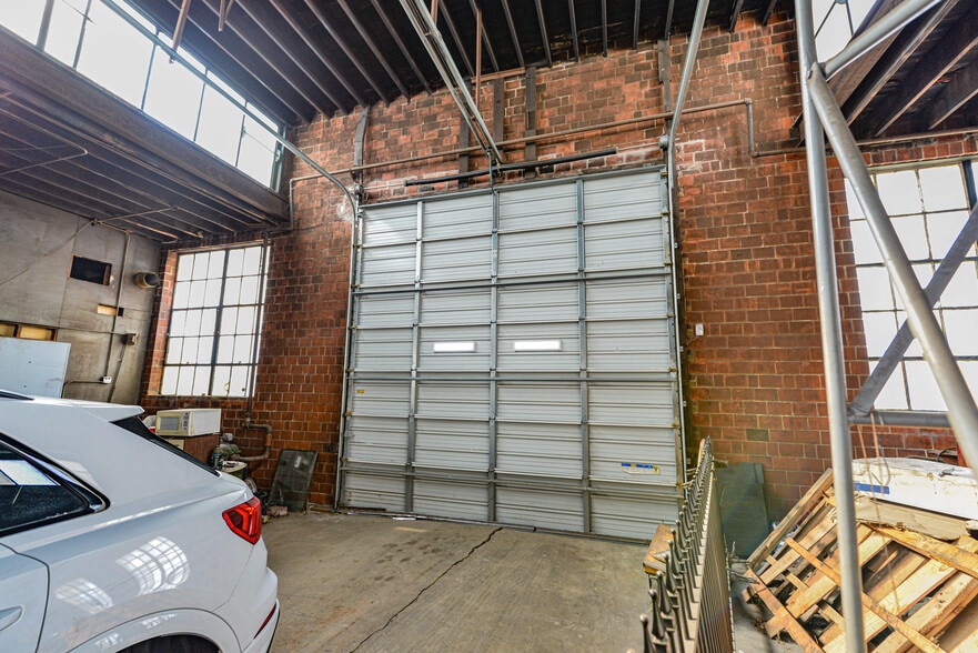 More Photos Of 2600 N 9th St, Saint Louis Manufacturing For Sale