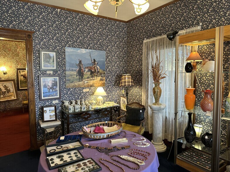 More Photos Of 23 Tubac Rd, Tubac Storefront Retail Residential For Sale