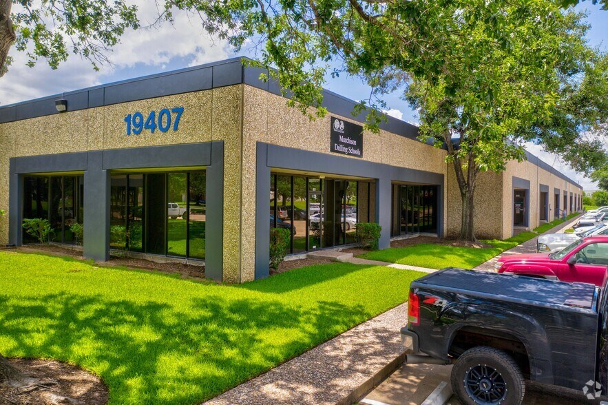 Primary Photo Of 19407 Park Row, Houston Warehouse For Lease