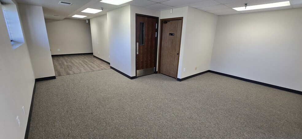 More Photos Of 14320 Longs Peak Ct, Longmont Warehouse For Sale