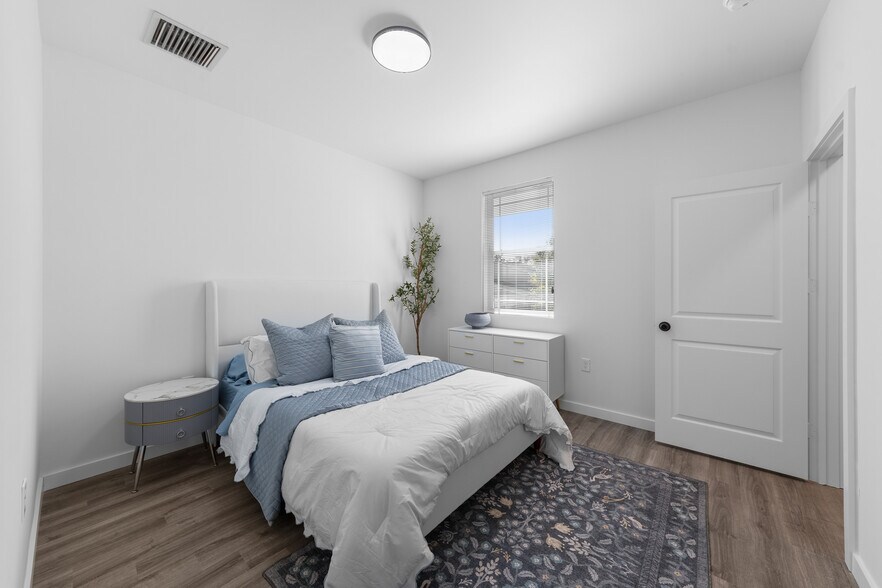 More Photos Of 1599 NW 29th Rd, Gainesville Multifamily For Sale