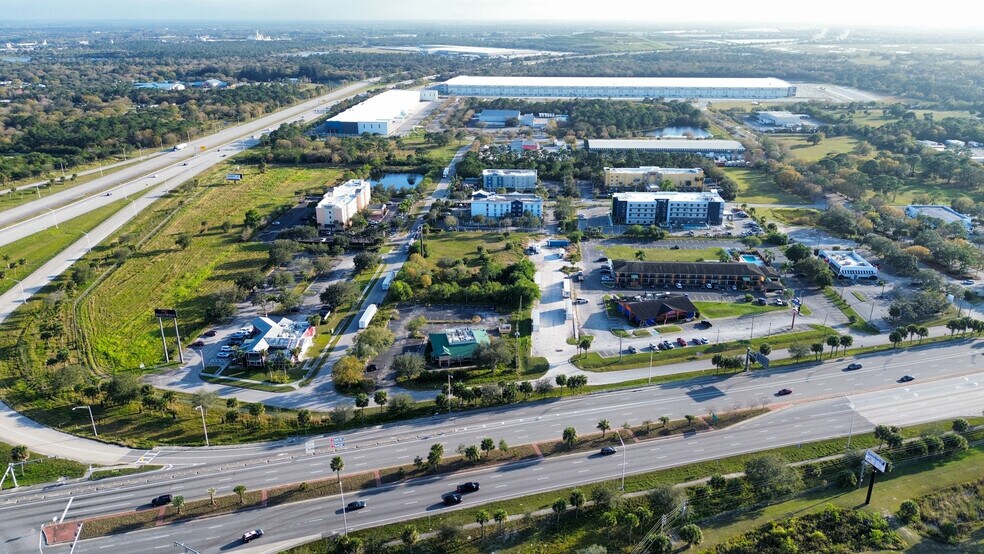 More Photos Of 6501 Darter Ct, Fort Pierce Restaurant For Sale