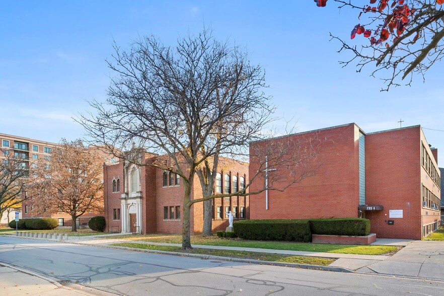 Primary Photo Of 795 Center St, Des Plaines Religious Facility For Sale