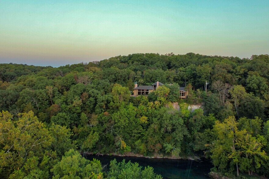 More Photos Of 754-756 E Stonehill Rd, Ozark Office Residential For Sale