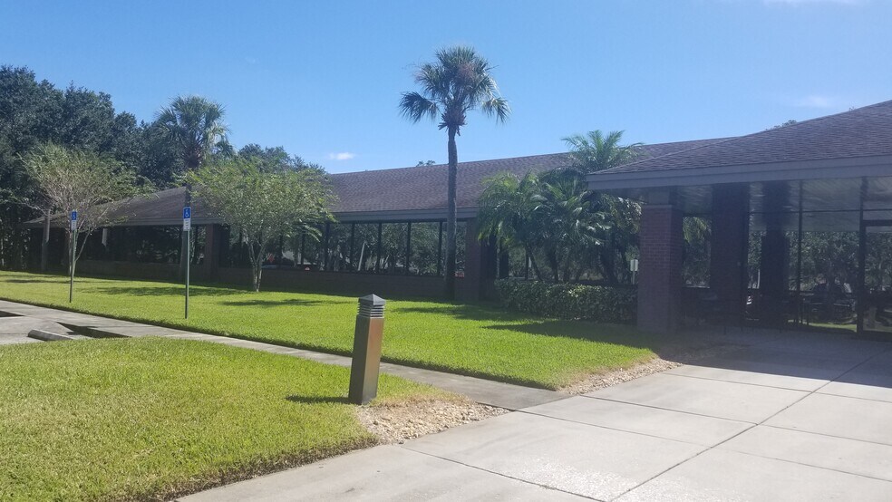 More Photos Of 4502 Woodland Corporate Blvd, Tampa Office For Lease