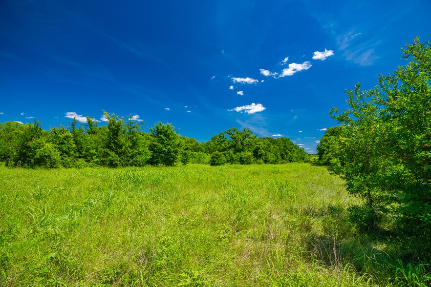 More Photos Of Highway 14, Groesbeck Land For Sale