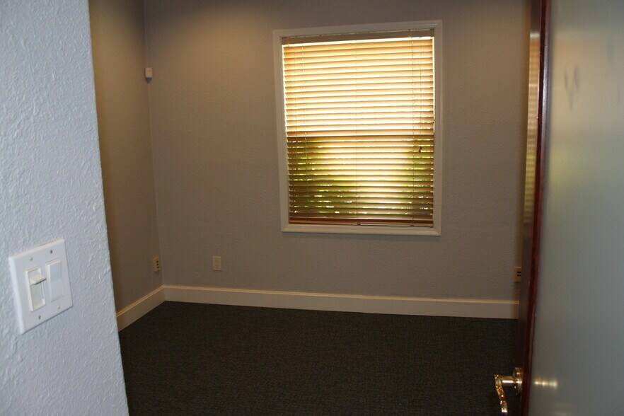 More Photos Of 1111 E Amelia St, Orlando Office For Lease