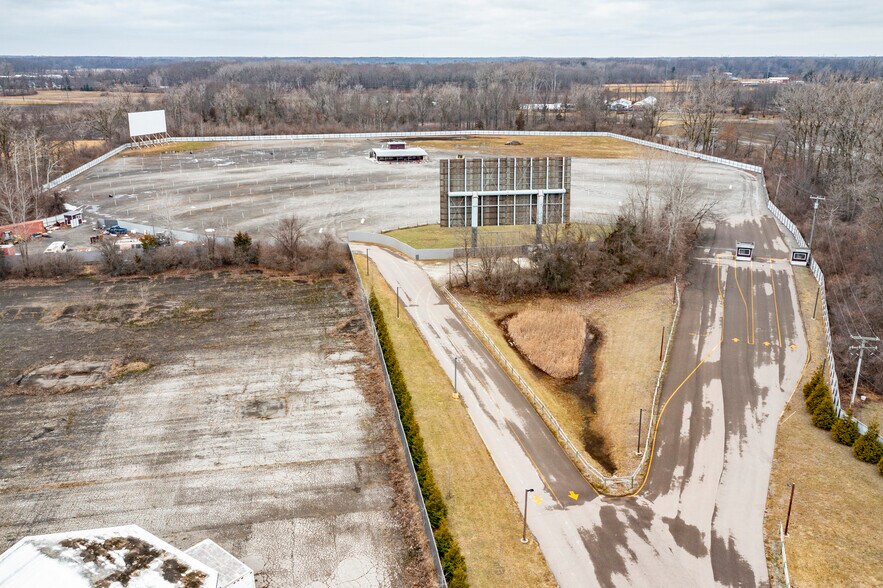 More Photos Of 6501 N Monroe St, Monroe Movie Theatre For Sale