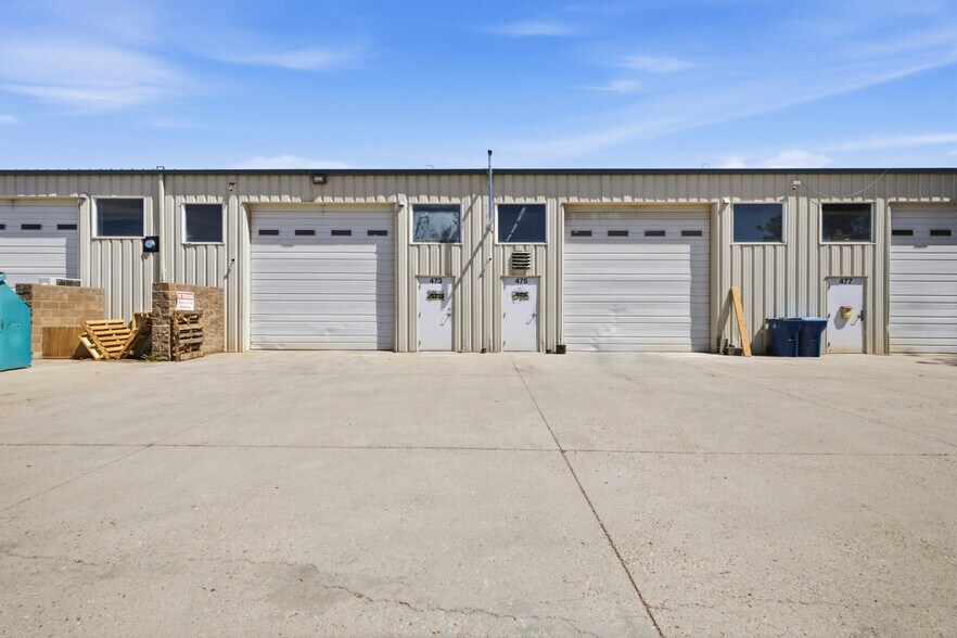 More Photos Of 449-477 Denver Ave, Loveland Light Distribution For Lease