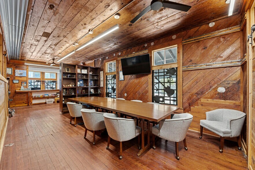 More Photos Of 1716 San Antonio St, Austin Loft Creative Space For Sale