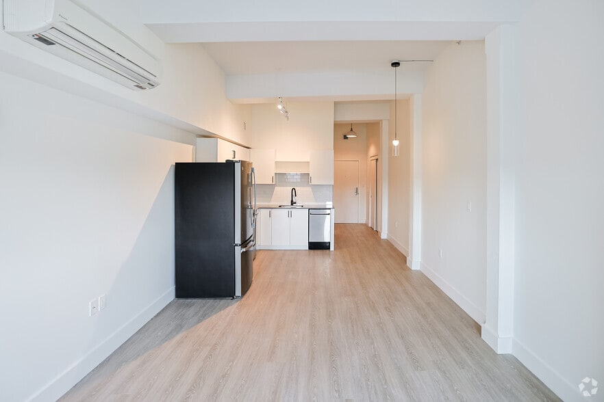 More Photos Of 86 Essex St, Haverhill Apartments For Lease