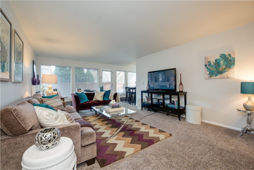 More Photos Of 324 6th Ave S, Kirkland Apartments For Sale