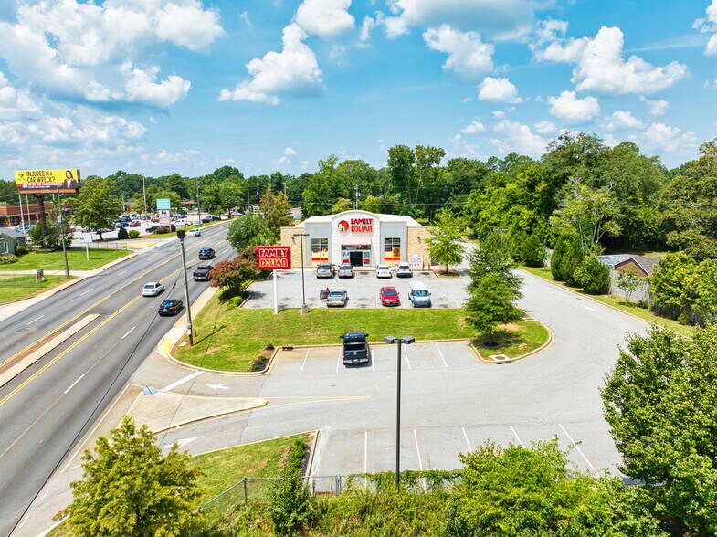 More Photos Of 942 Broad River Rd, Columbia Freestanding For Sale