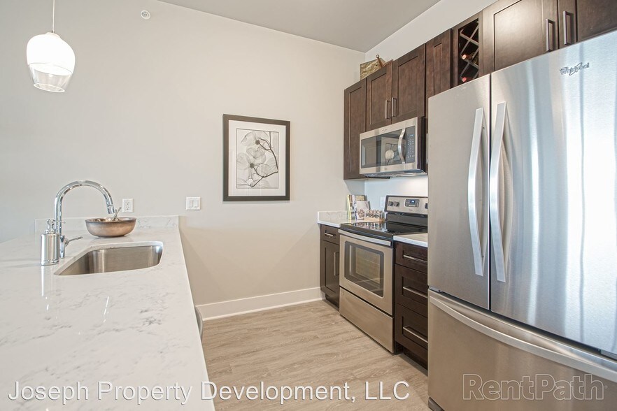 More Photos Of 4175 N Oakland Ave, Shorewood Multifamily For Sale