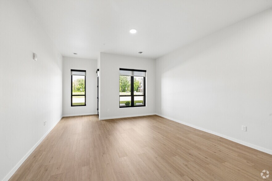 More Photos Of 582 Larsen Orchard Pky, Hobart Apartments For Lease