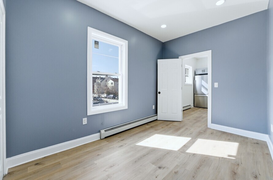 More Photos Of 615 E 22nd St, Paterson General Retail For Sale