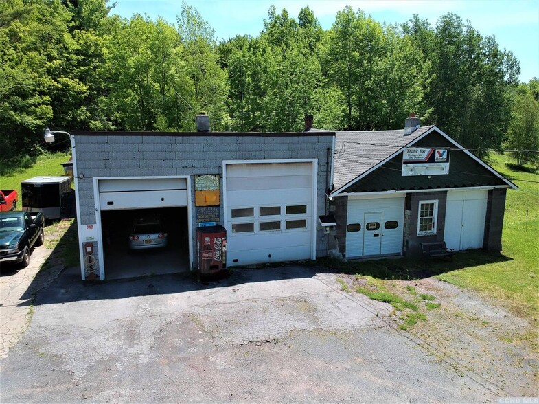 Primary Photo Of 908 County Route 17, Jewett Auto Repair For Sale