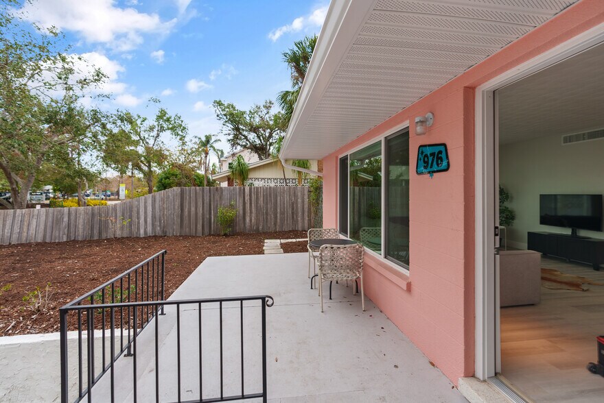 More Photos Of 974 Tennessee Ln, Sarasota Apartments For Sale